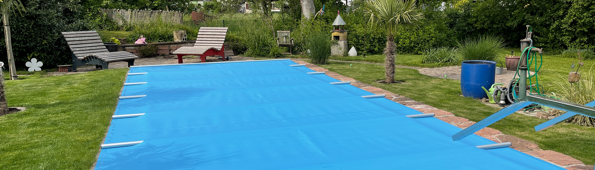 BAC pool systems Couverture à barres Rollschutz Novatrend bleu clair